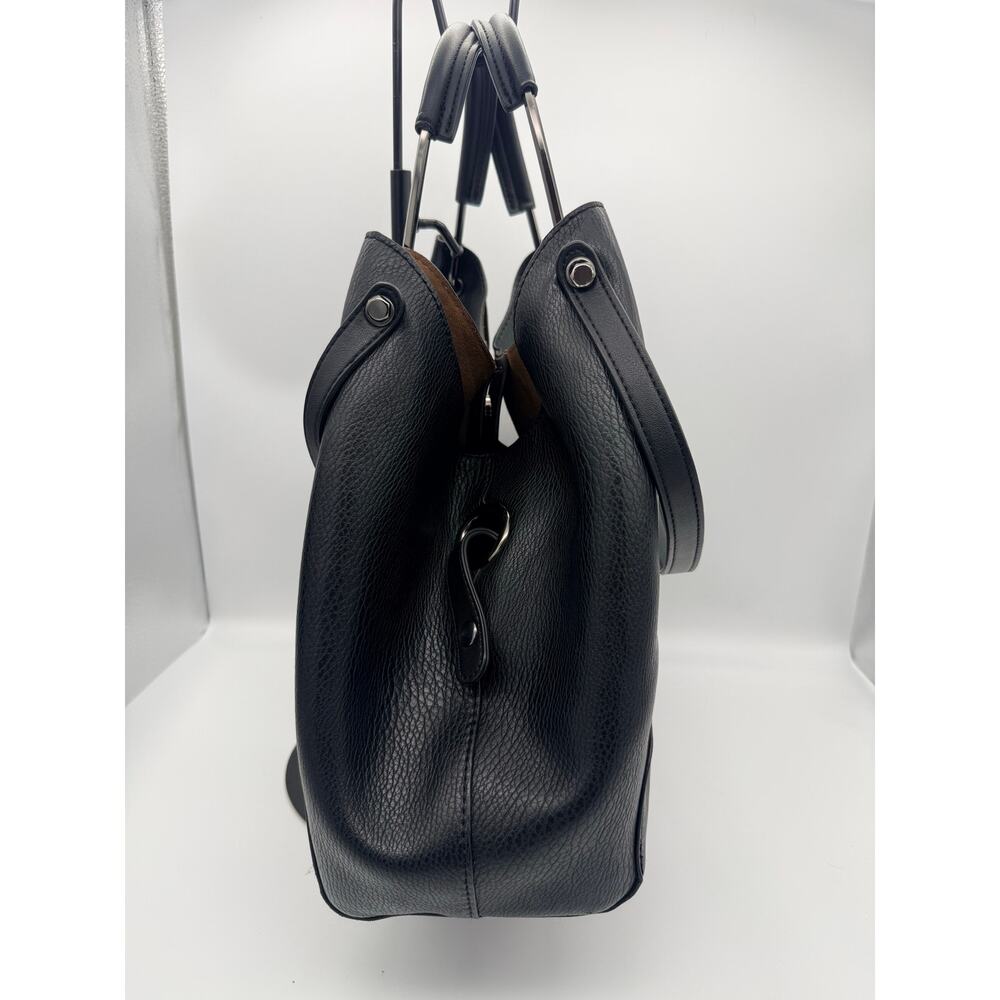 Sondra Roberts "Squared" Black Pebbled Hobo with Suede Lining - Picture 5 of 10